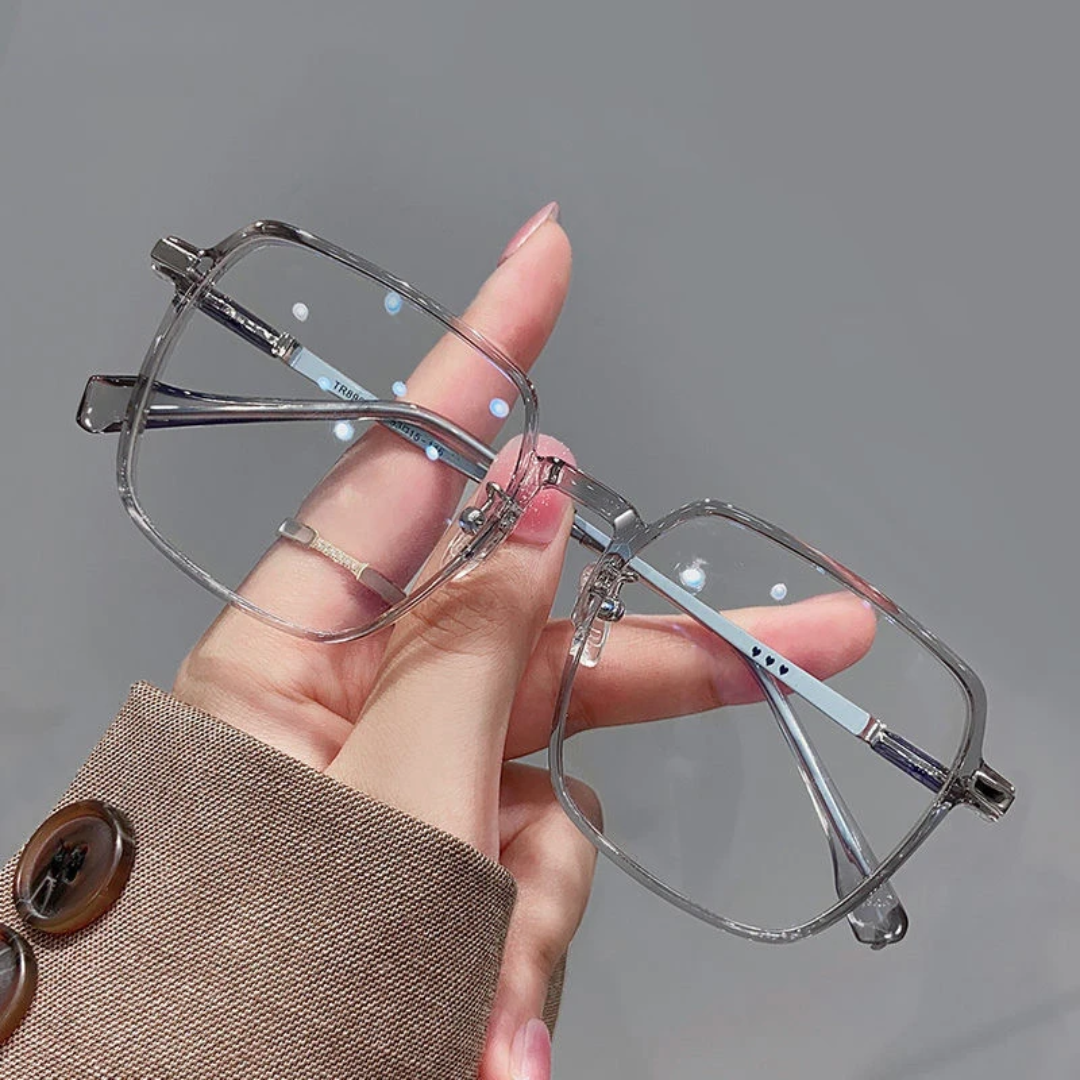 Protective eyewear